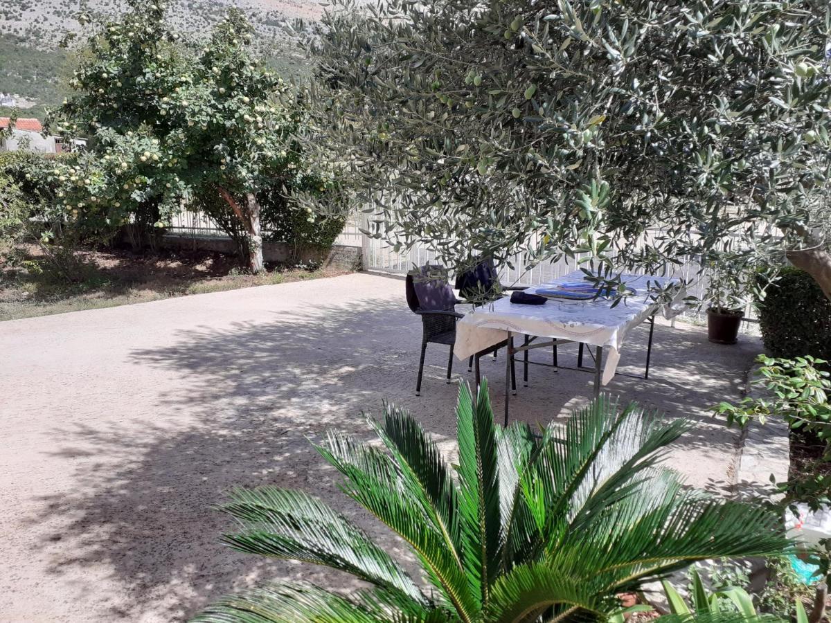La Hacienda Dd Hotel Trebinje Luaran gambar
